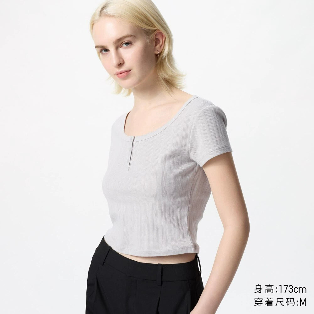 Uniqlo Jacquard Ribbed Henry Collar Tee