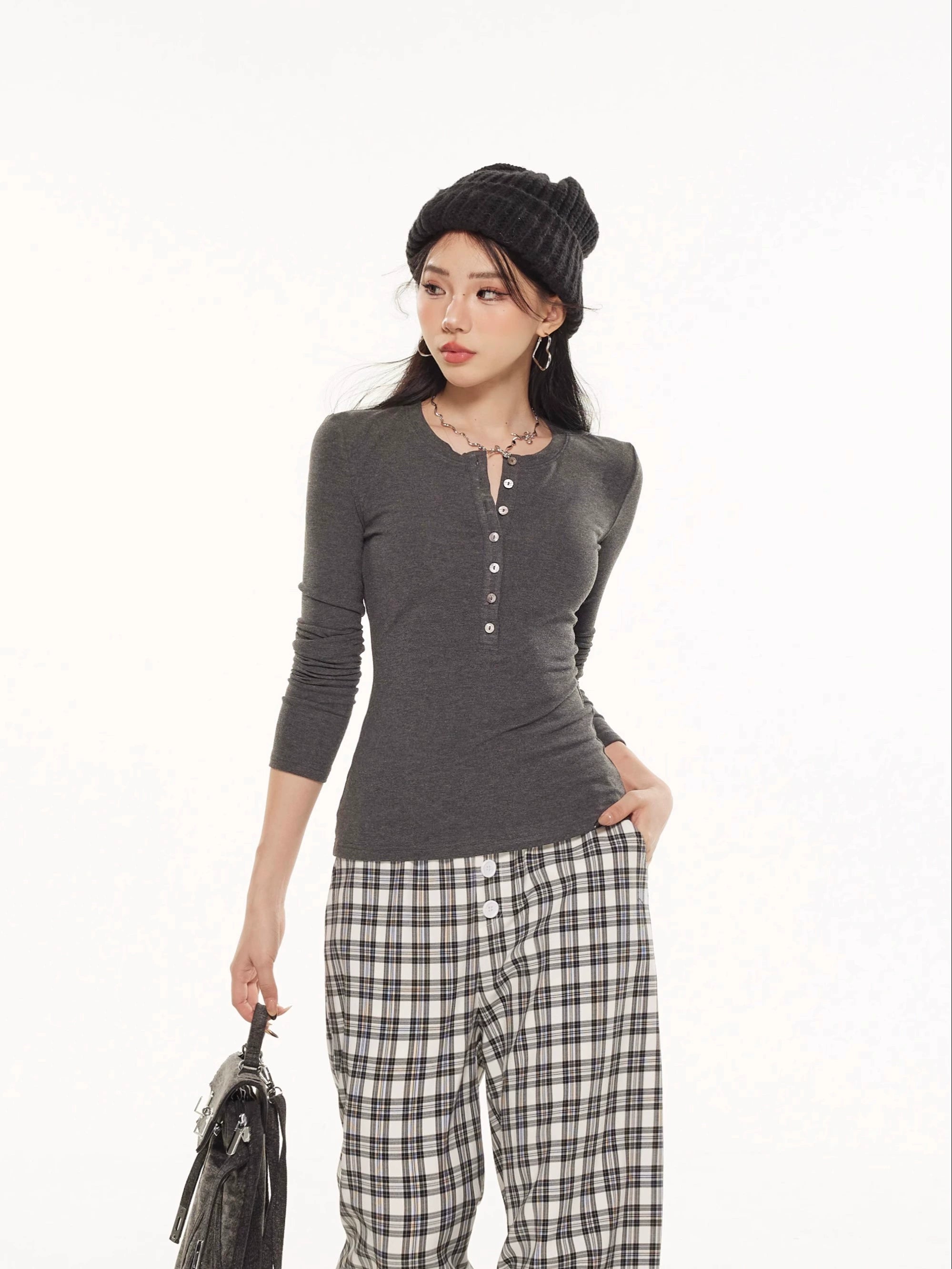 Zero Polished Round Neck with Slim Long Sleeves