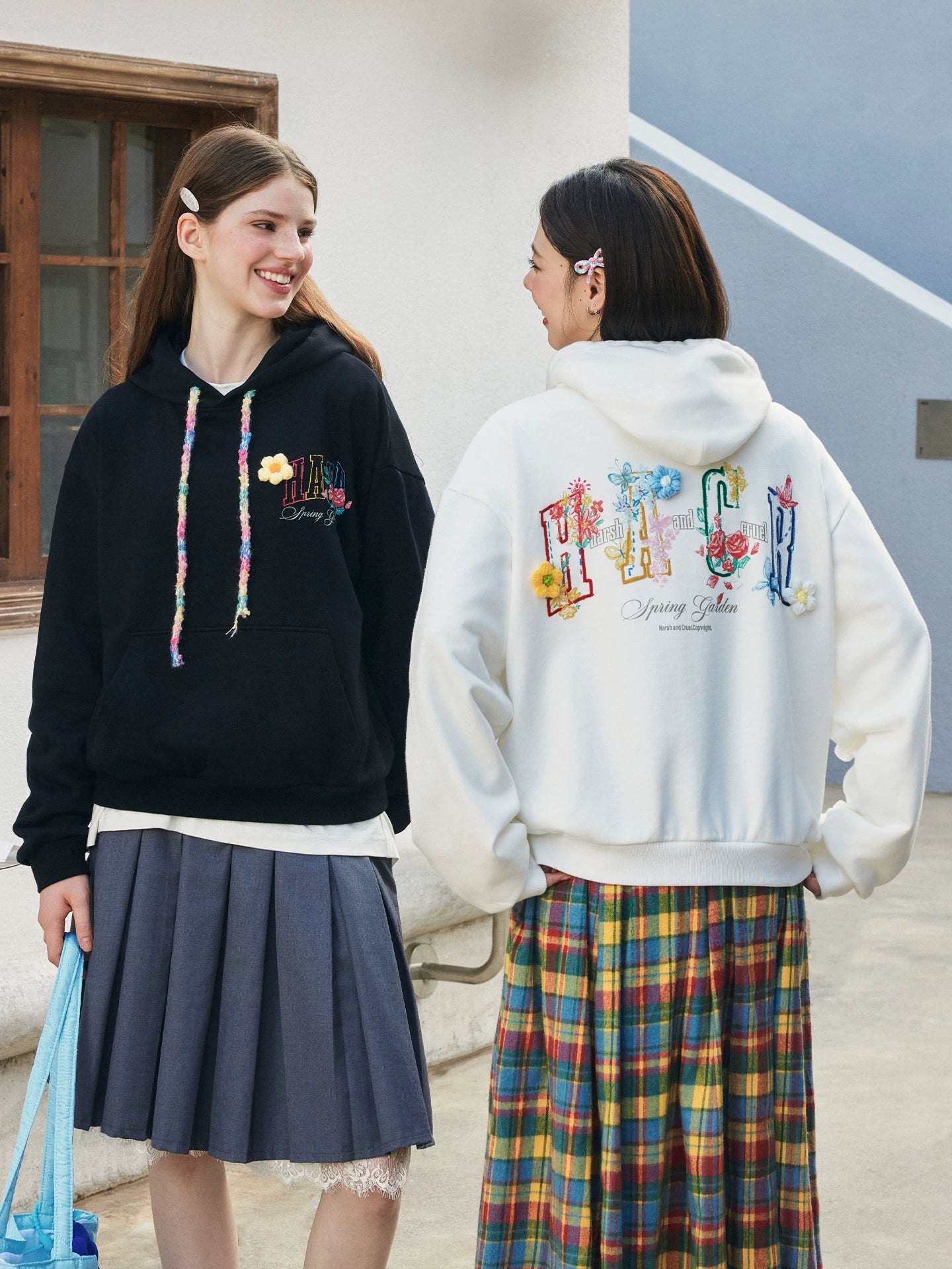 HACR Wool Flower Embroidered Hooded Sweater