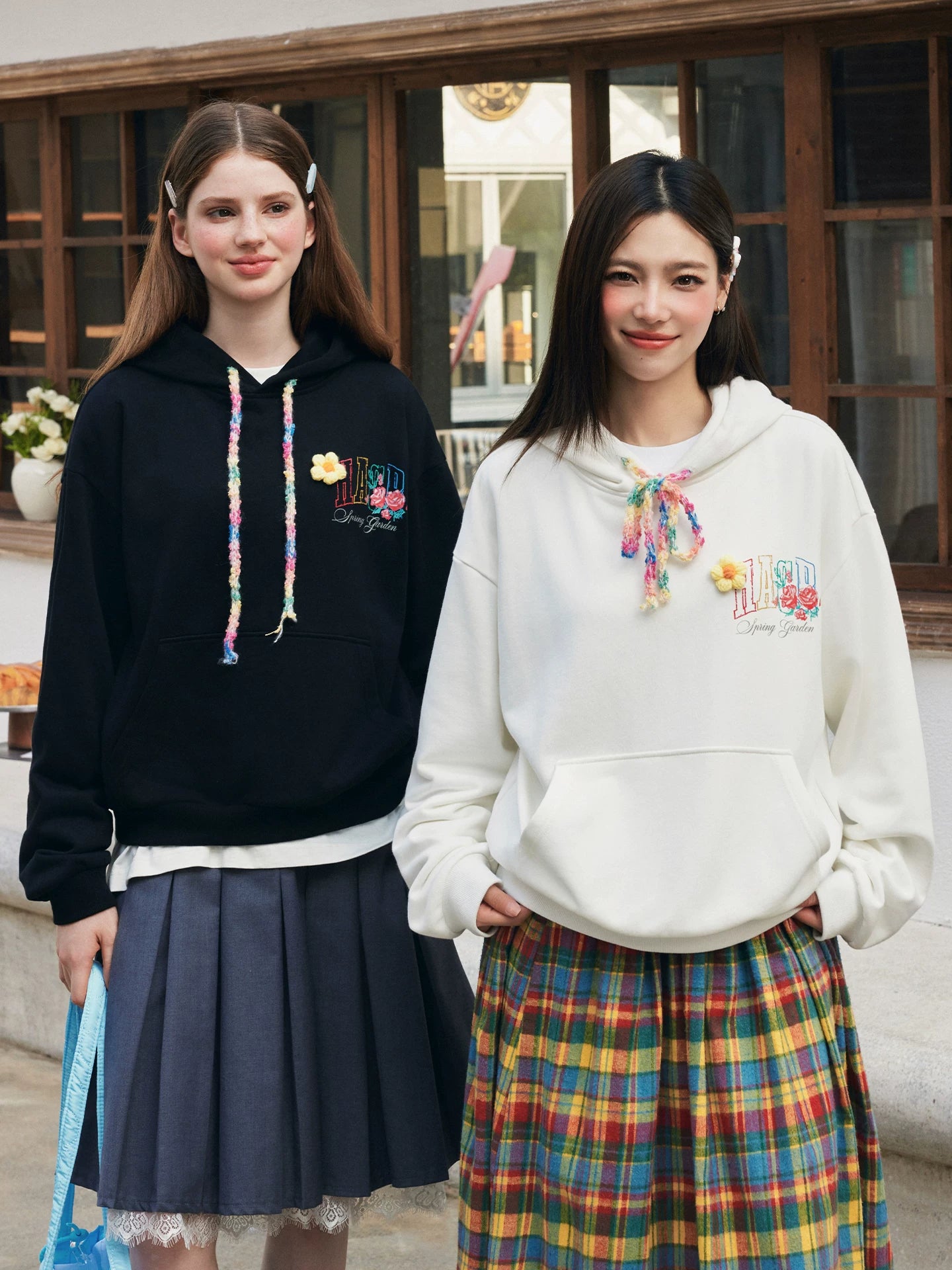 HACR Wool Flower Embroidered Hooded Sweater