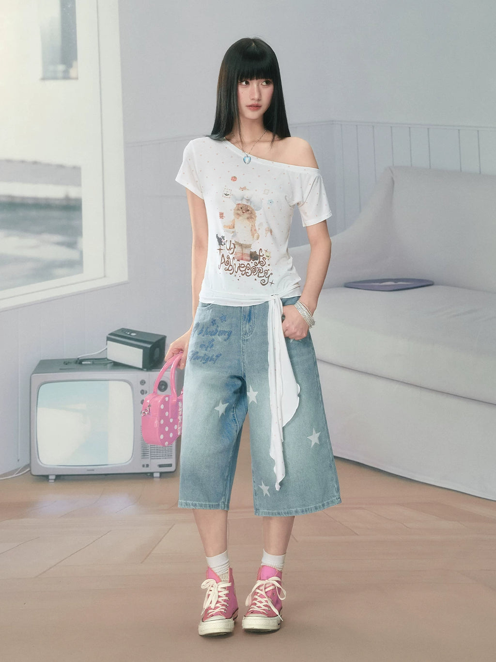 Ablueberry Cat Polka Dot Slanted Shoulder Tee