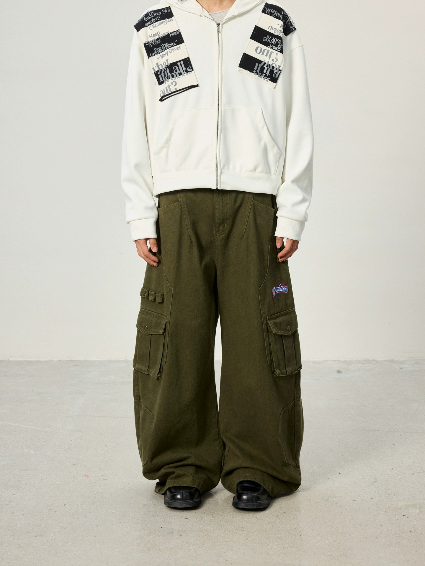 BTSG Vintage Embroidered Multi-pocket Cargo Pants