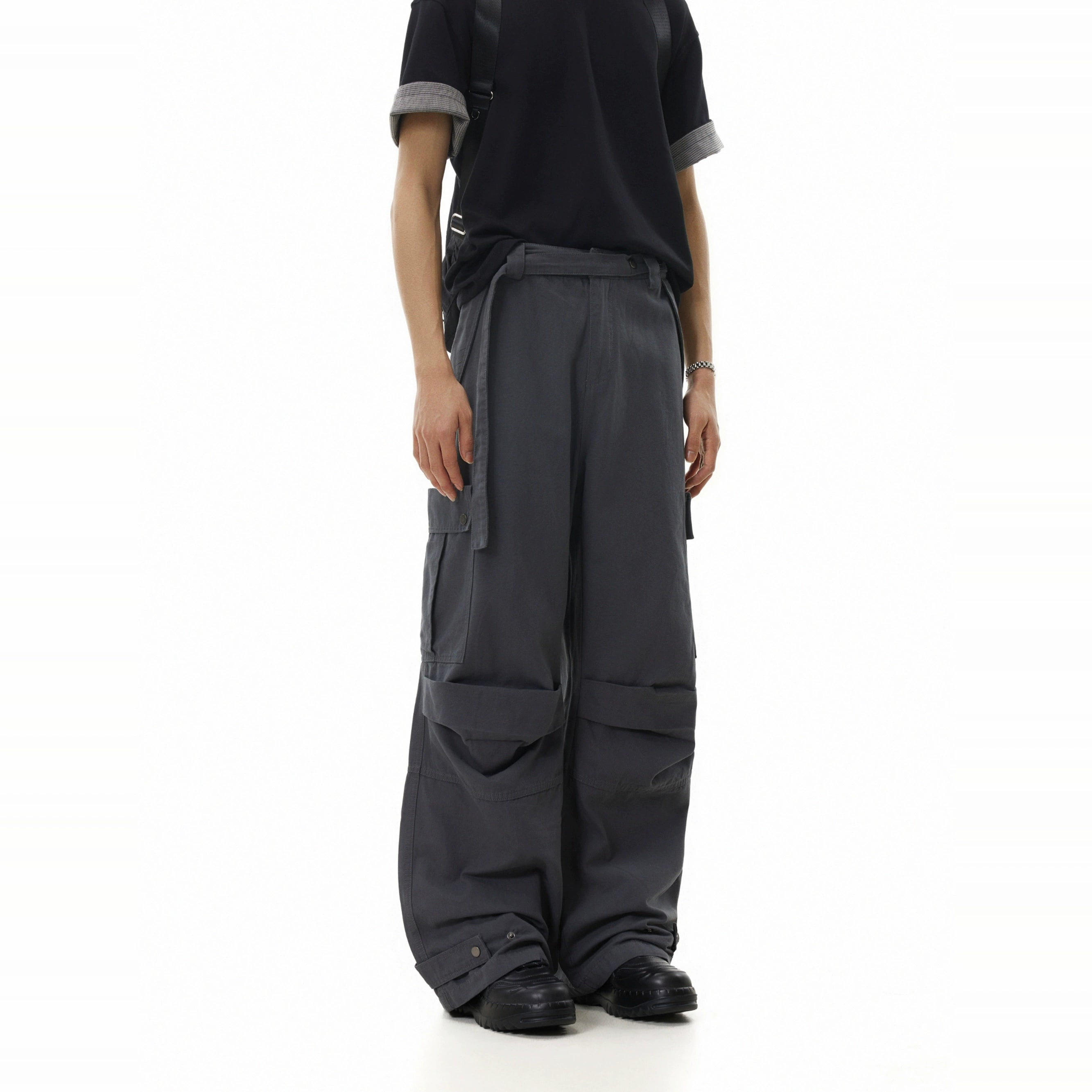 BTSG Pleated Straps Three-dimensional Multi-pocket Tooling Wide-leg Pants