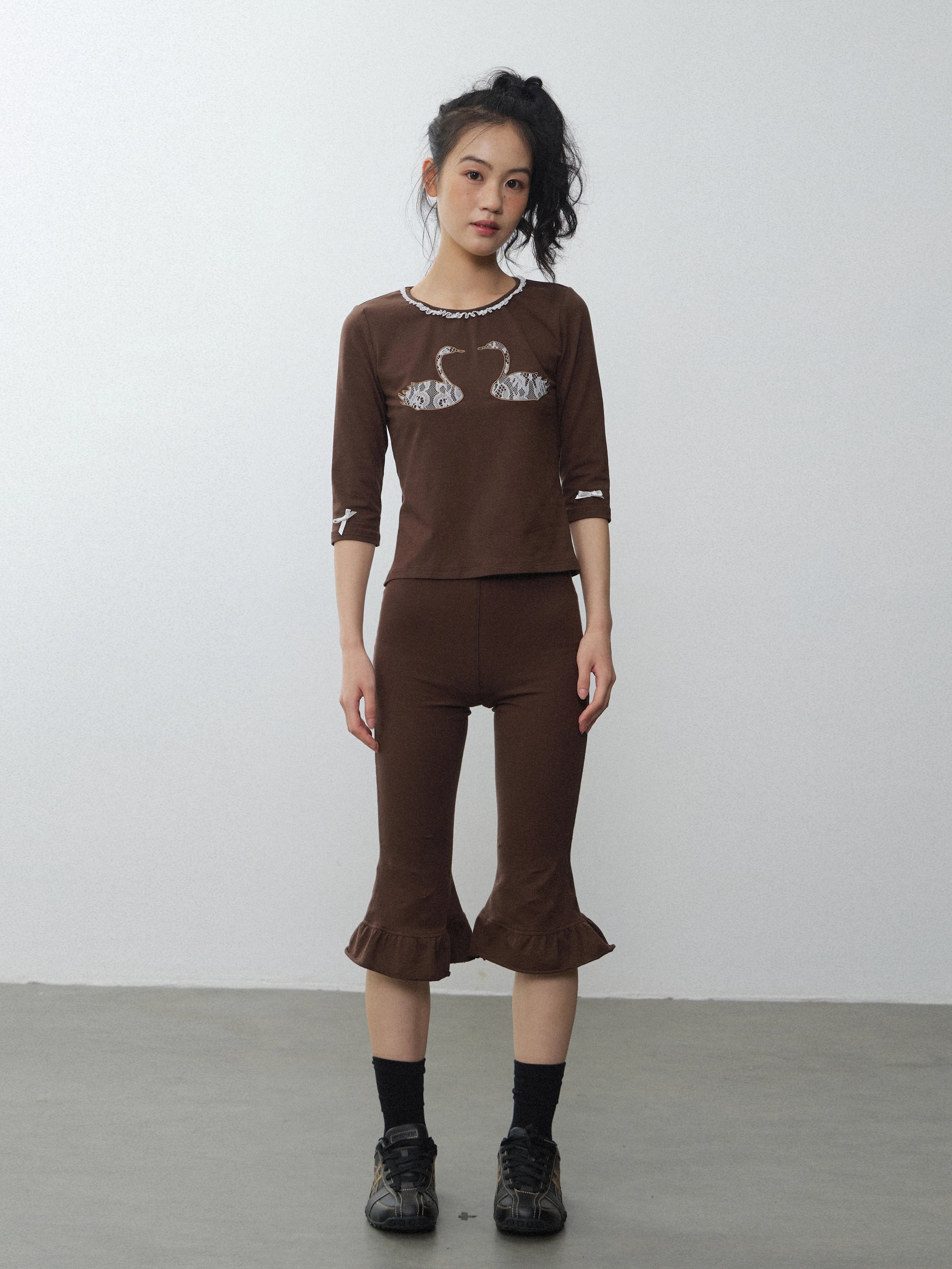 In Two Twos Lace Patch Embroidered Floral Tee