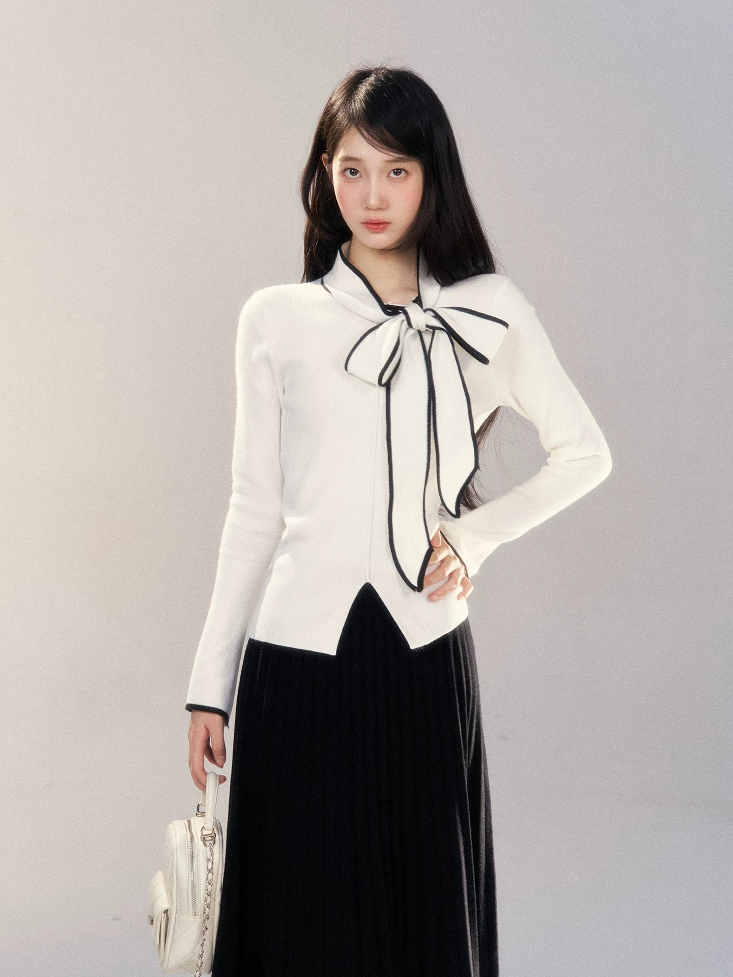 Wildberry Contrast Skinny Bow Sweater