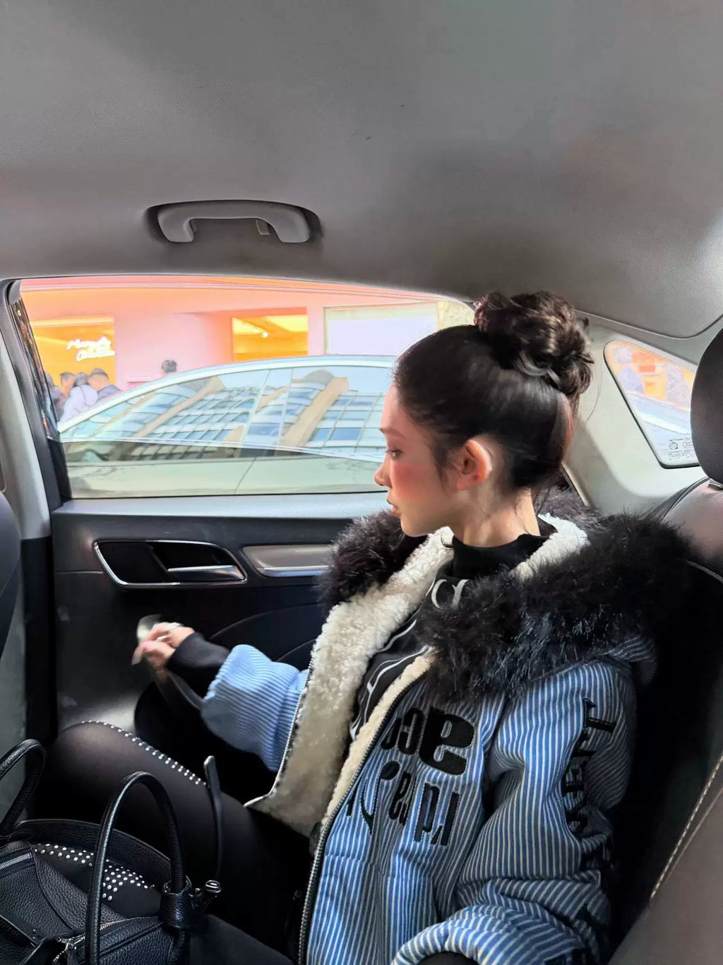 DETW Striped Long Fur Collar Lamb Fleece Hooded Jacket