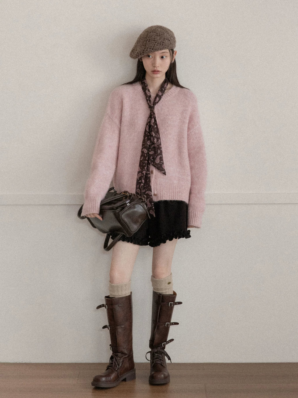 Cantonstory Lazy Style Slim and Thin Knitted Sweater