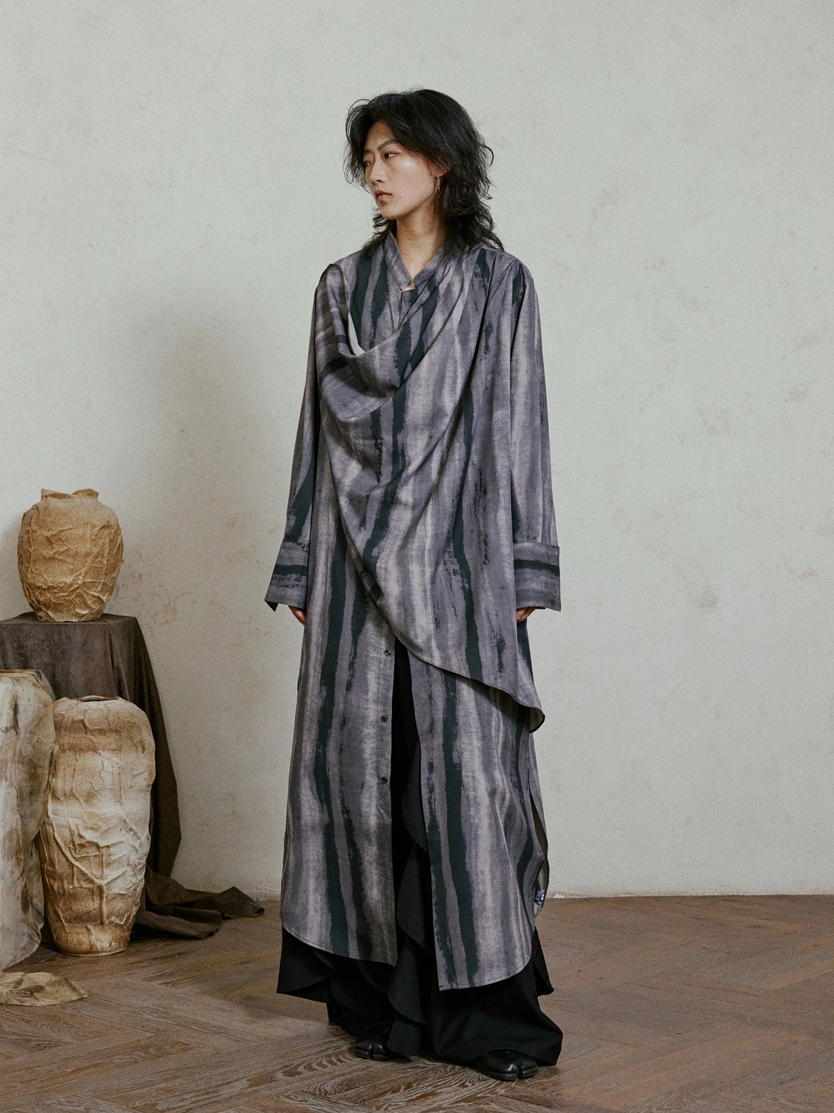 SUNYVONNE Asymmetrical Diagonal Placket Smudged Striped Long-sleeved Shirt