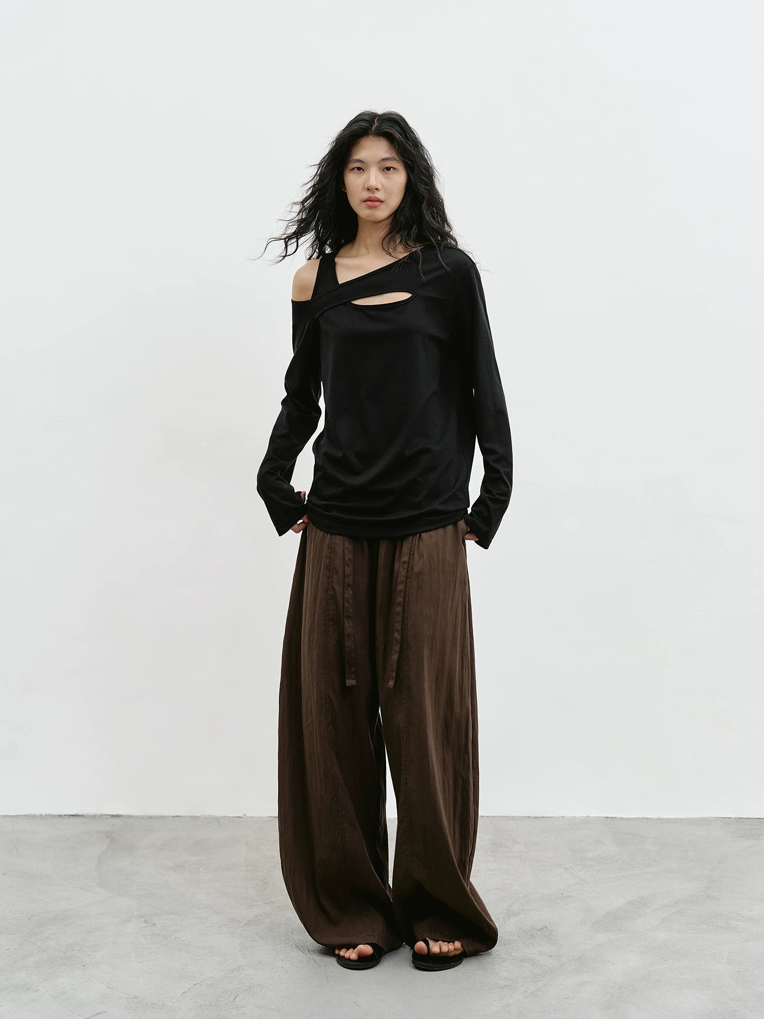 EIGHTHMONTH Slash Shoulder Hollow Loose Long Sleeve