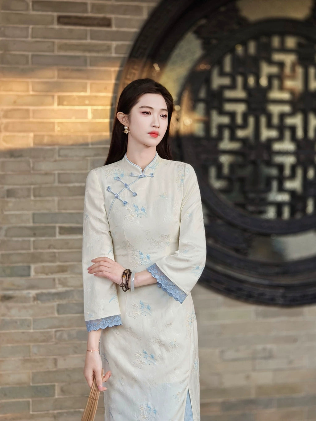ZIHE Fake Two-piece Lace Paneled Long-sleeved Dress