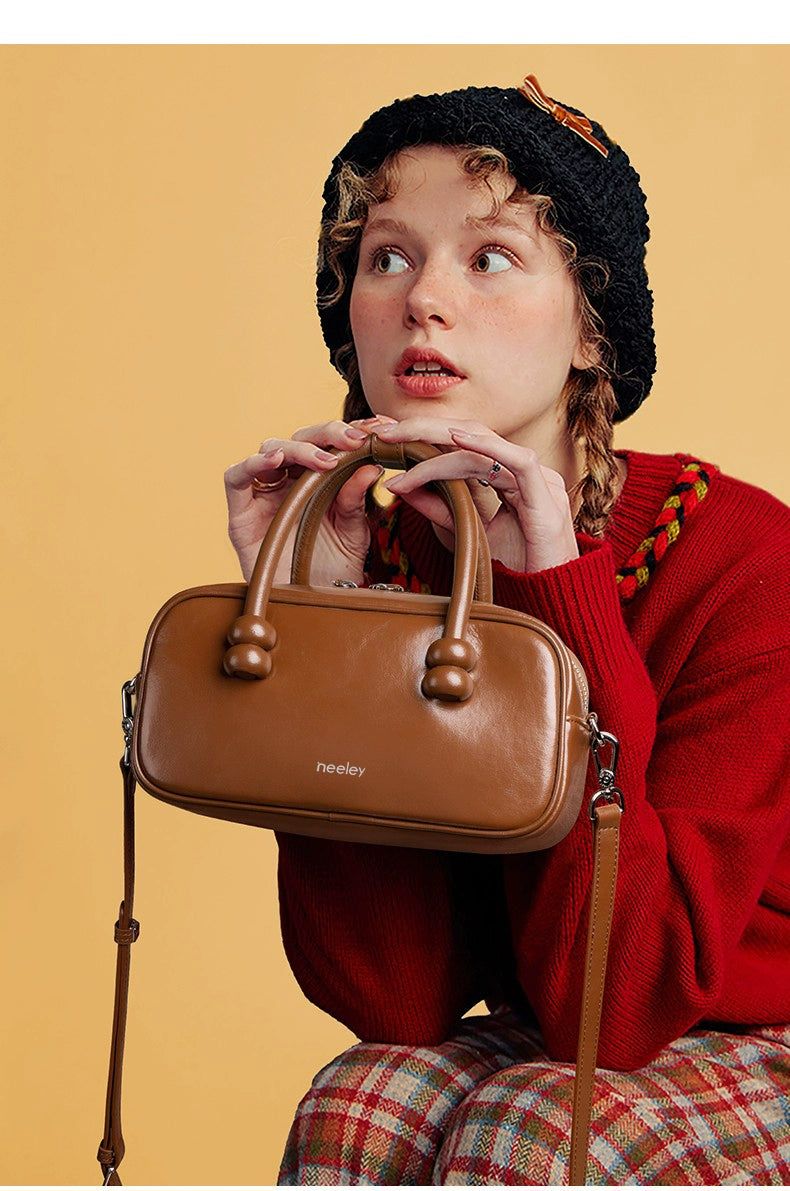 Neeley Leather Niche Handbag Messenger Bag