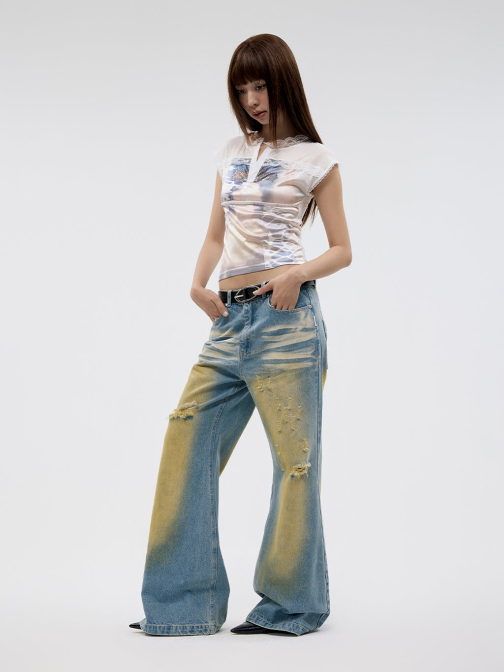 FUNKYFUN Lace Collage Full Print Small Flying Sleeve Tee