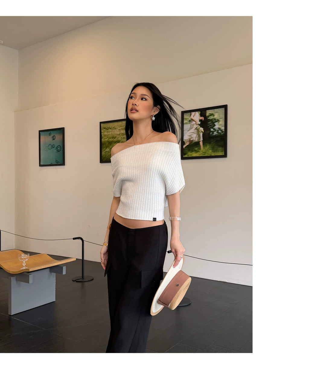 Audwyn One-word Shoulder Slim and Thin Versatile Tee