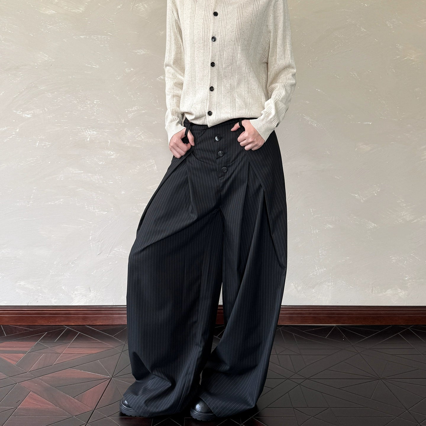 A PUEE Vintage Pleated Vertical Striped Scimitar Trousers