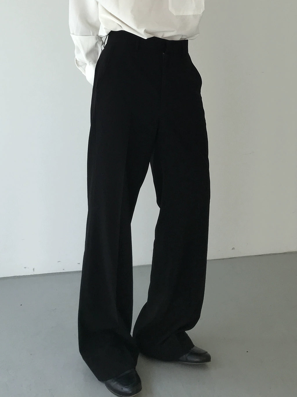 COLN Trendy Premium Flared Trousers