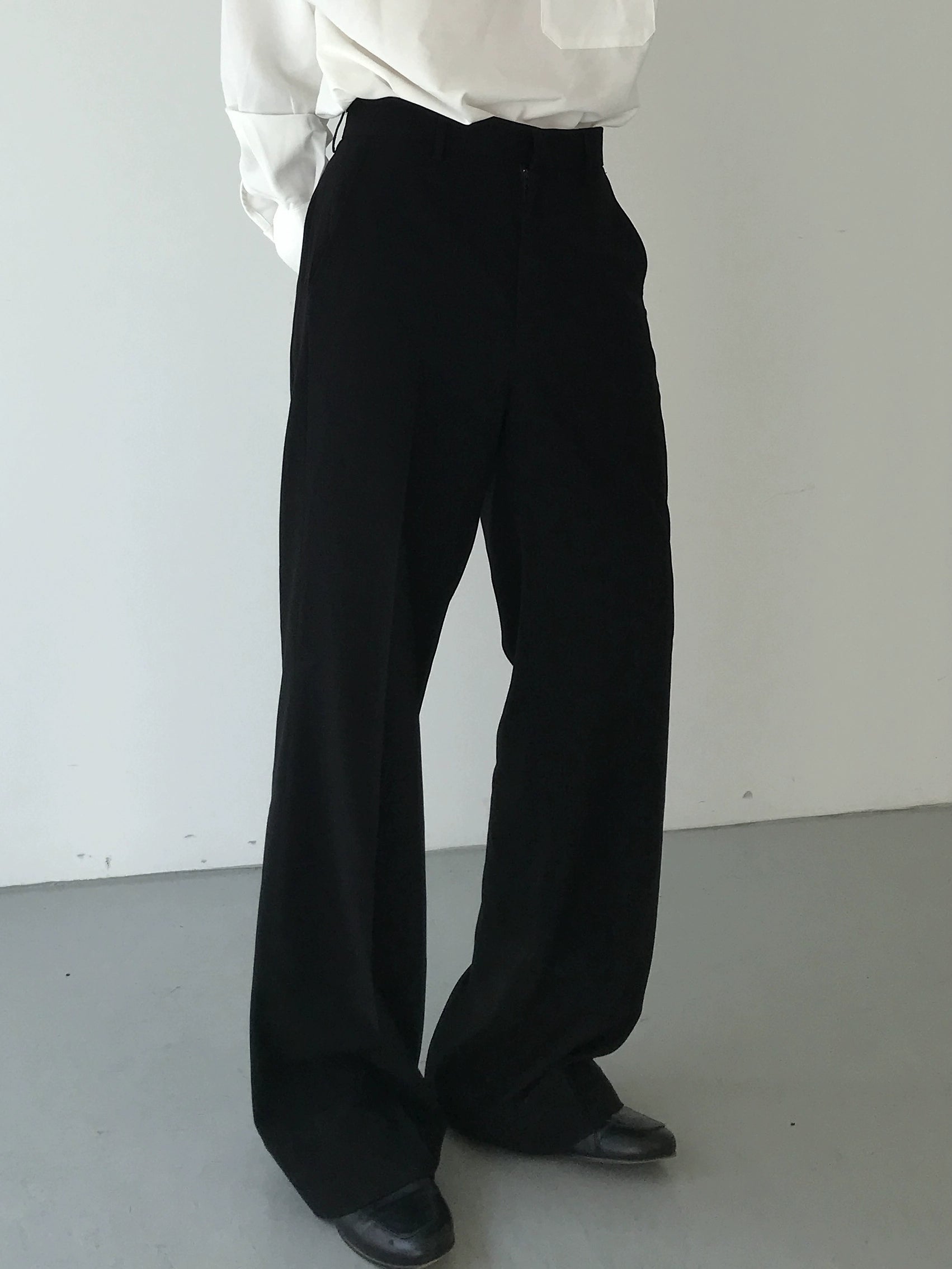 COLN Trendy Premium Flared Trousers