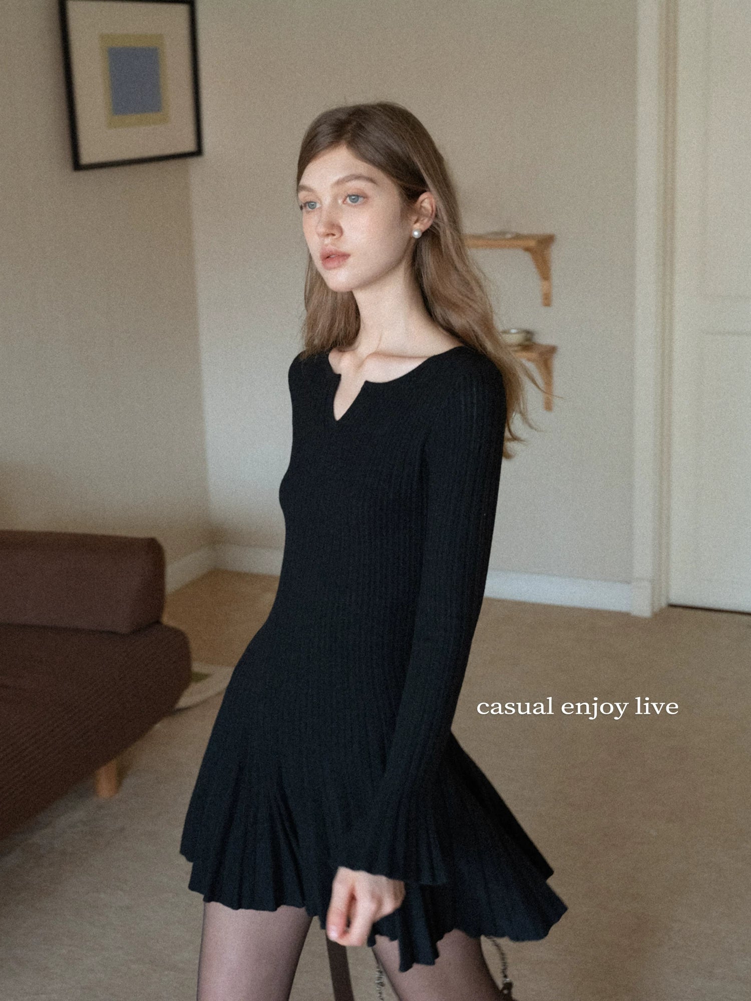 EGGKA V-neck Flared Sleeve Pit Strip Wool Dress