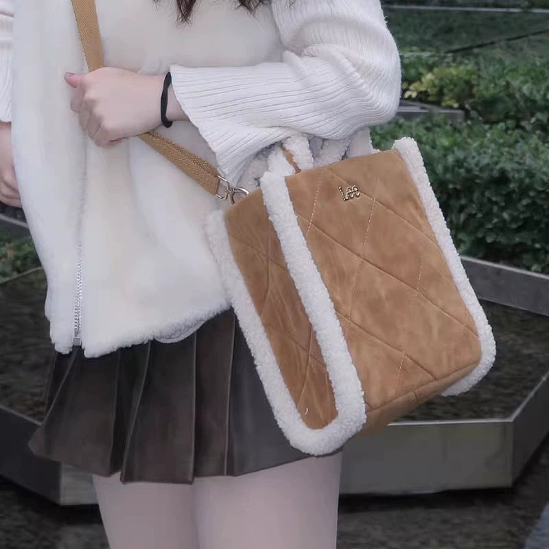 Lee Casual Versatile Lamb Wool Tote Bag