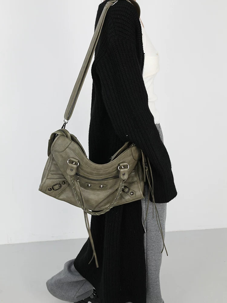 JANDRESS Paris Rivet Large Capacity Messenger Bag