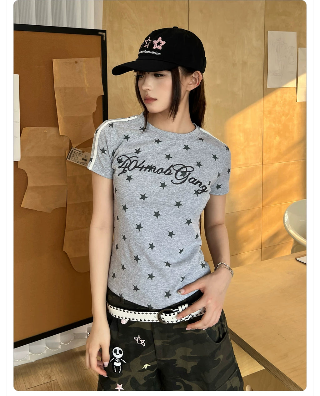 404MOB Chain Embroidery Full Print Striped Slim Tee