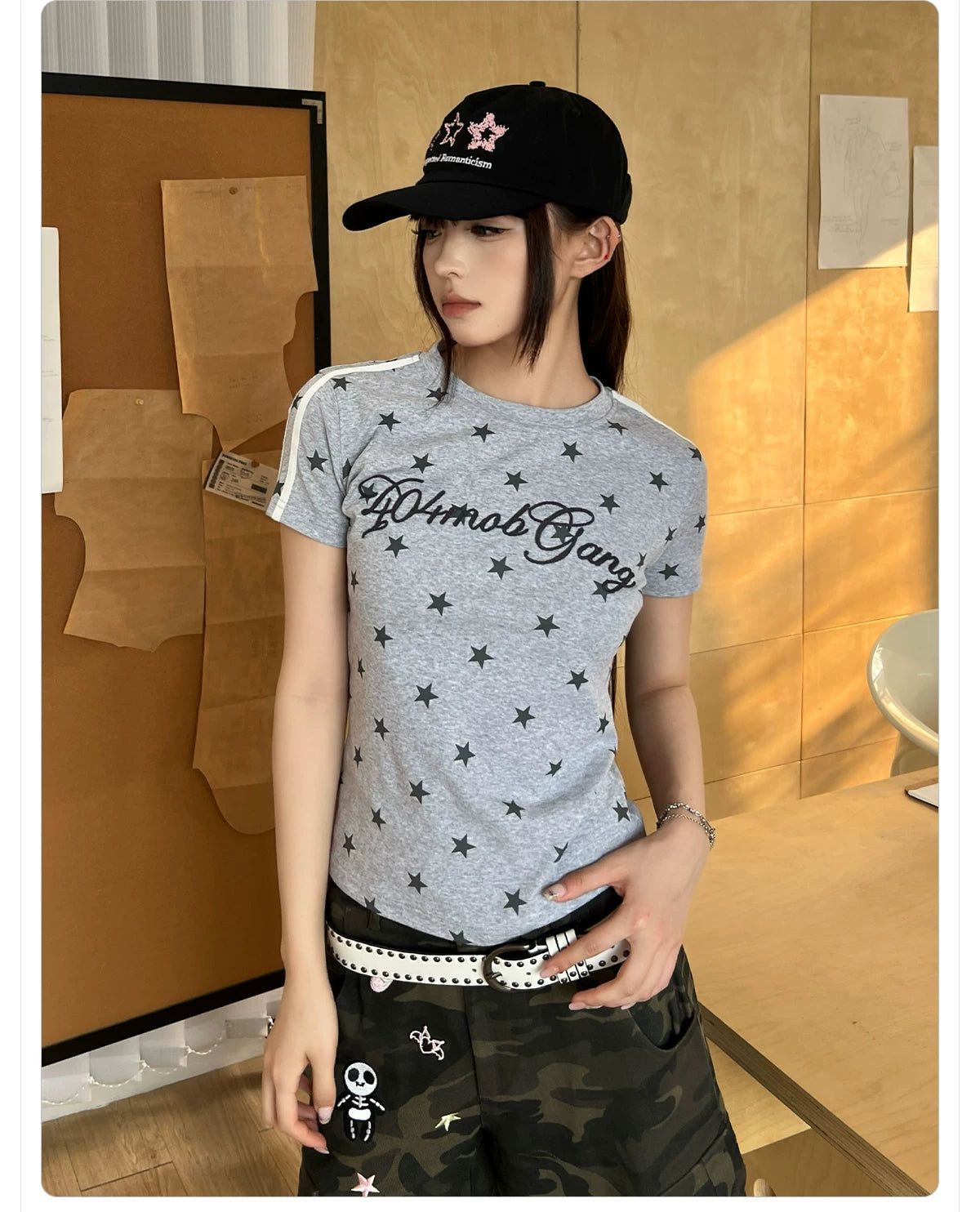 404MOB Chain Embroidery Full Print Striped Slim Tee