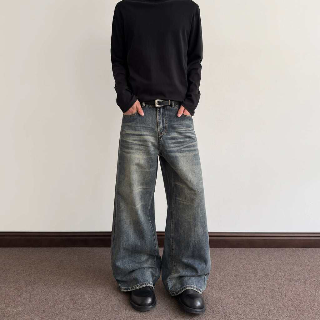 A PUEE Retro Cat Whisker Made Old Jeans