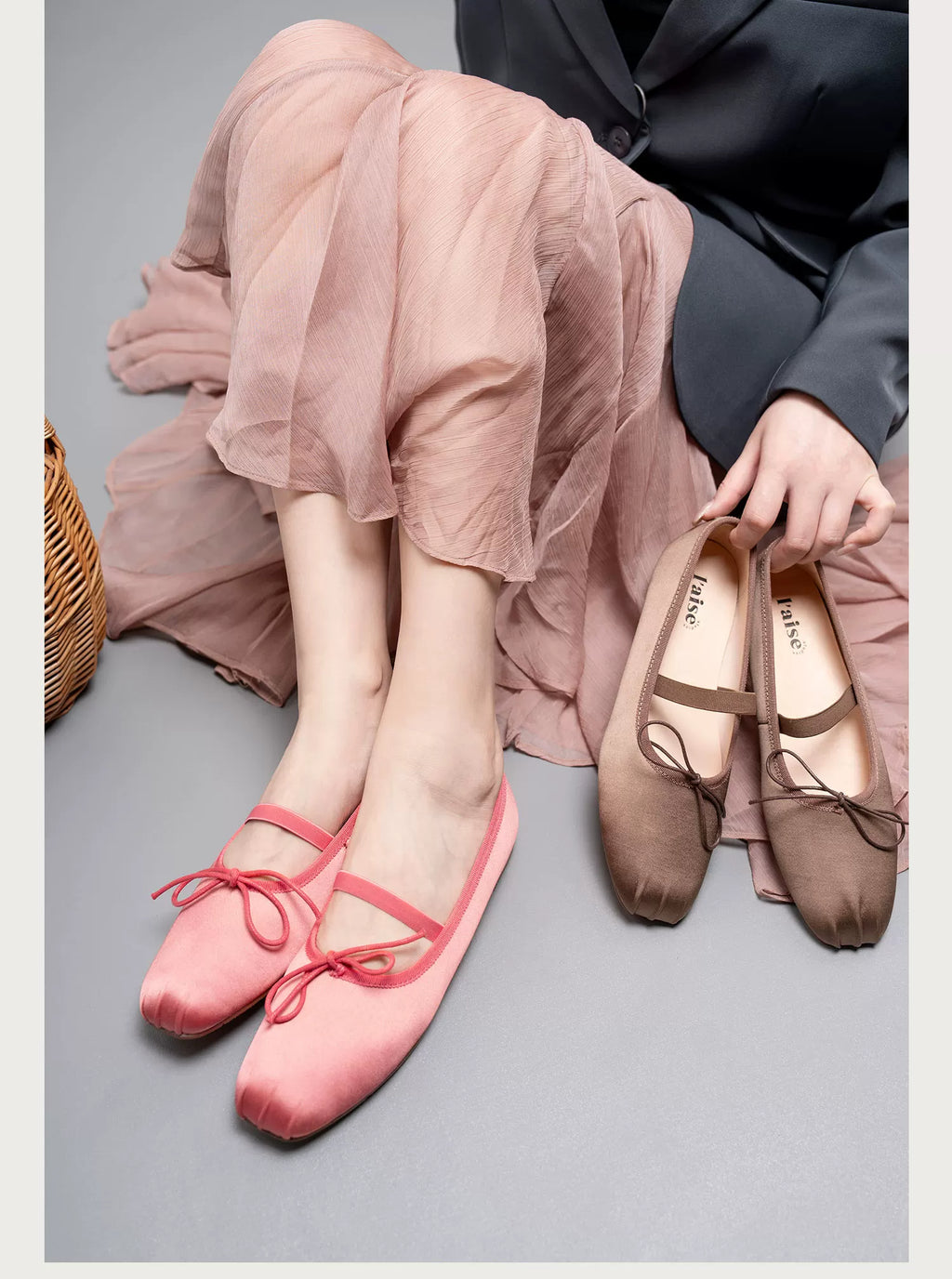 L'aise Silk Pleated Shoes
