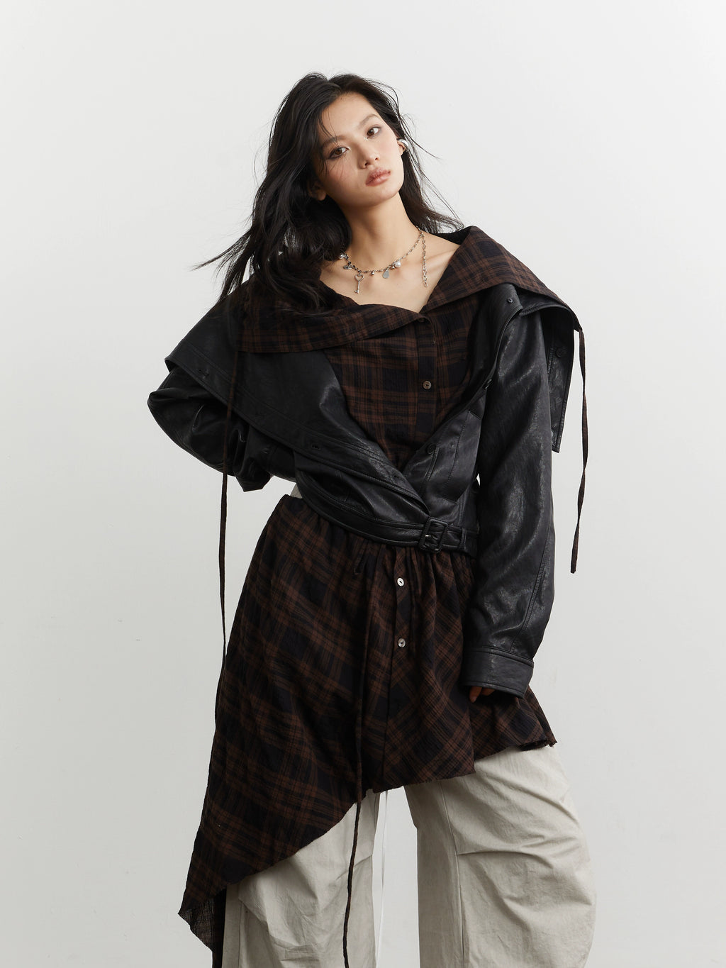 JNYLON-plaid Apron Stitched Imitation Leather PU Jacket