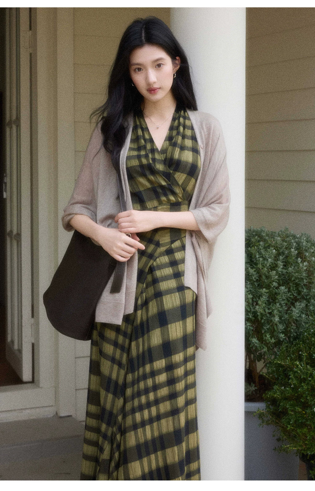 TYANG Retro V-neck Plaid Dress
