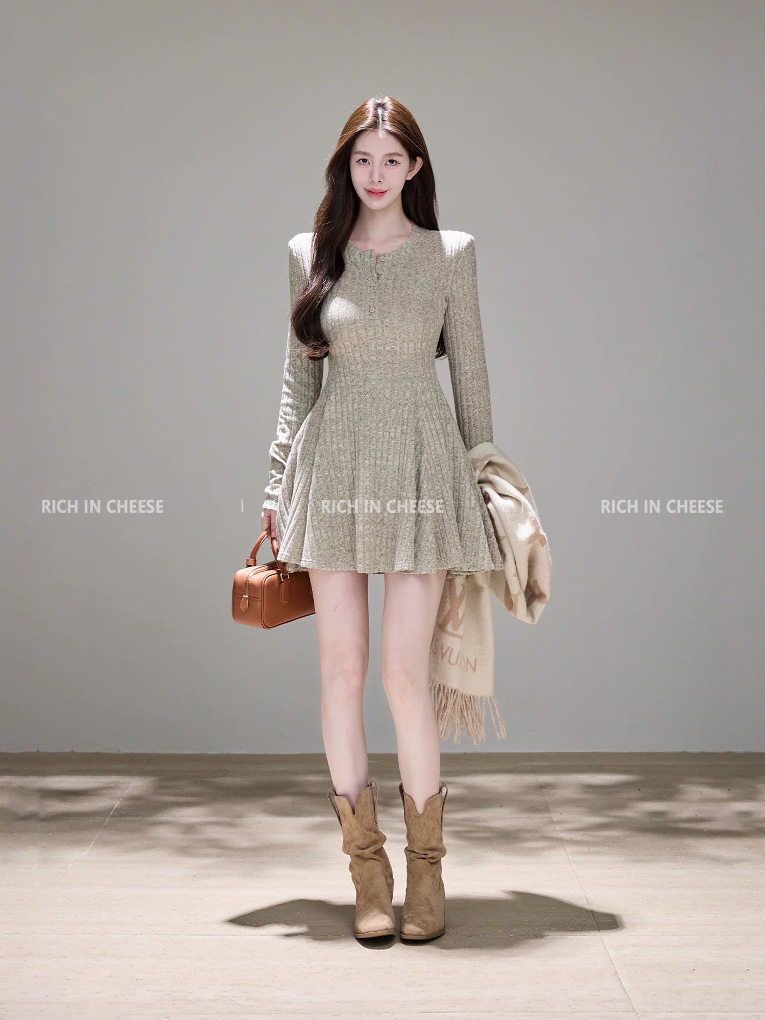 RICH IN CHEESE  Knitted Waist Dress