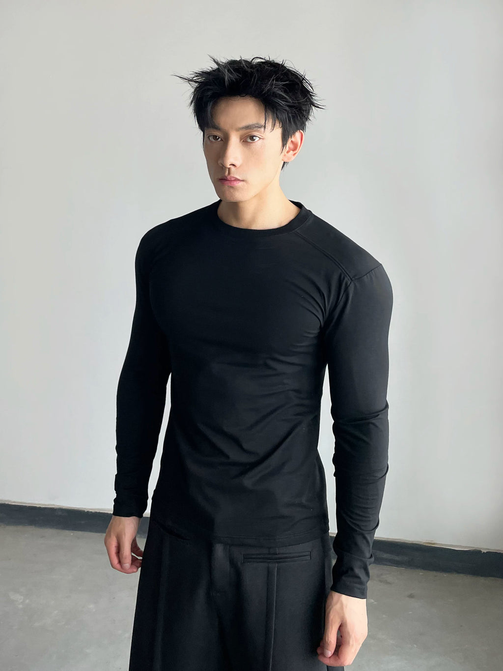 DAY NY High Elastic Front Shoulder Slim Versatile Tee