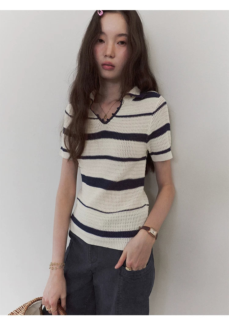 VOOE V-neck Contrasting Striped Knitted Front Shoulder Tee