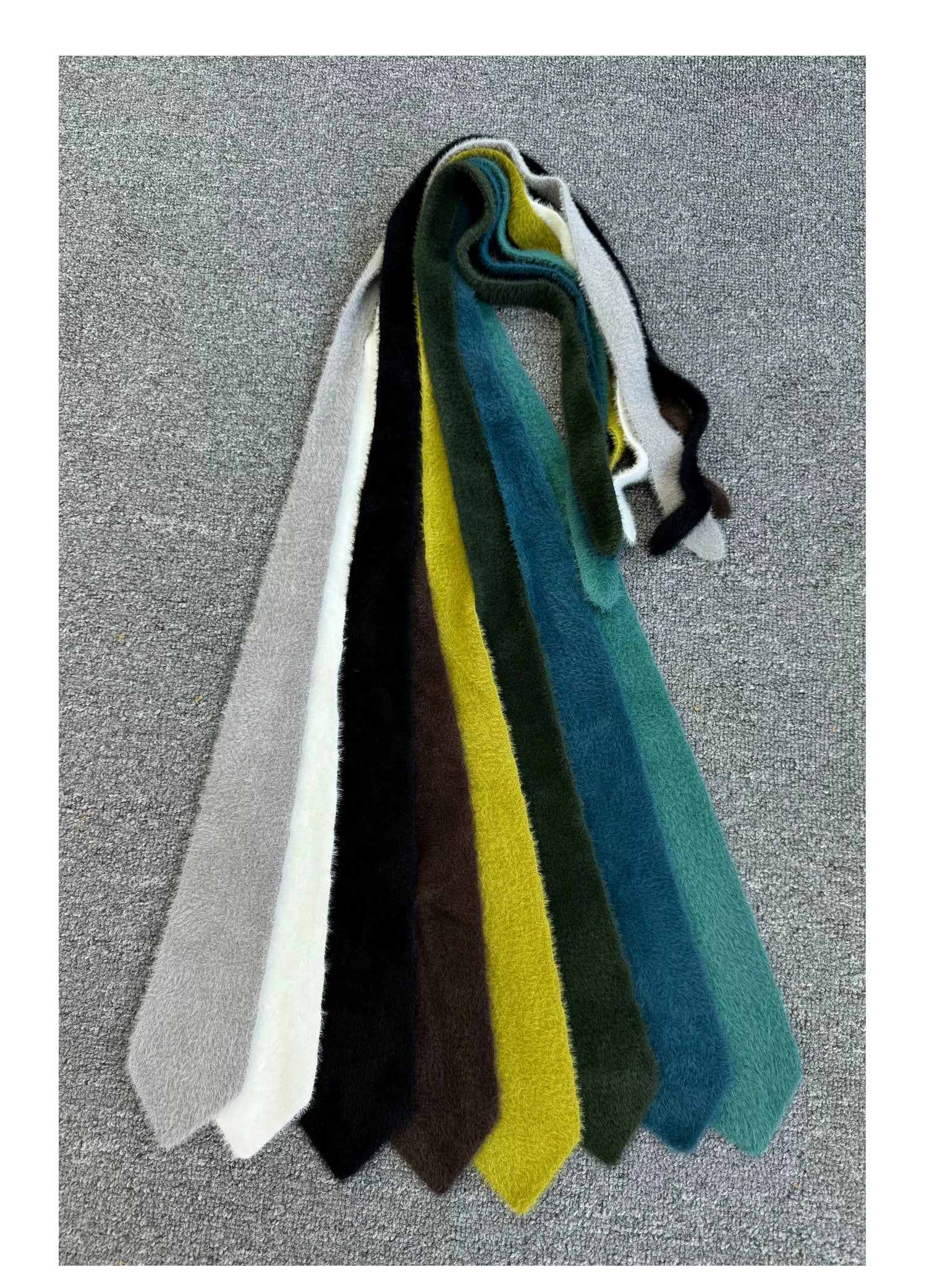TERRAINCOGNITA Stylish and Simple Versatile Wool Tie