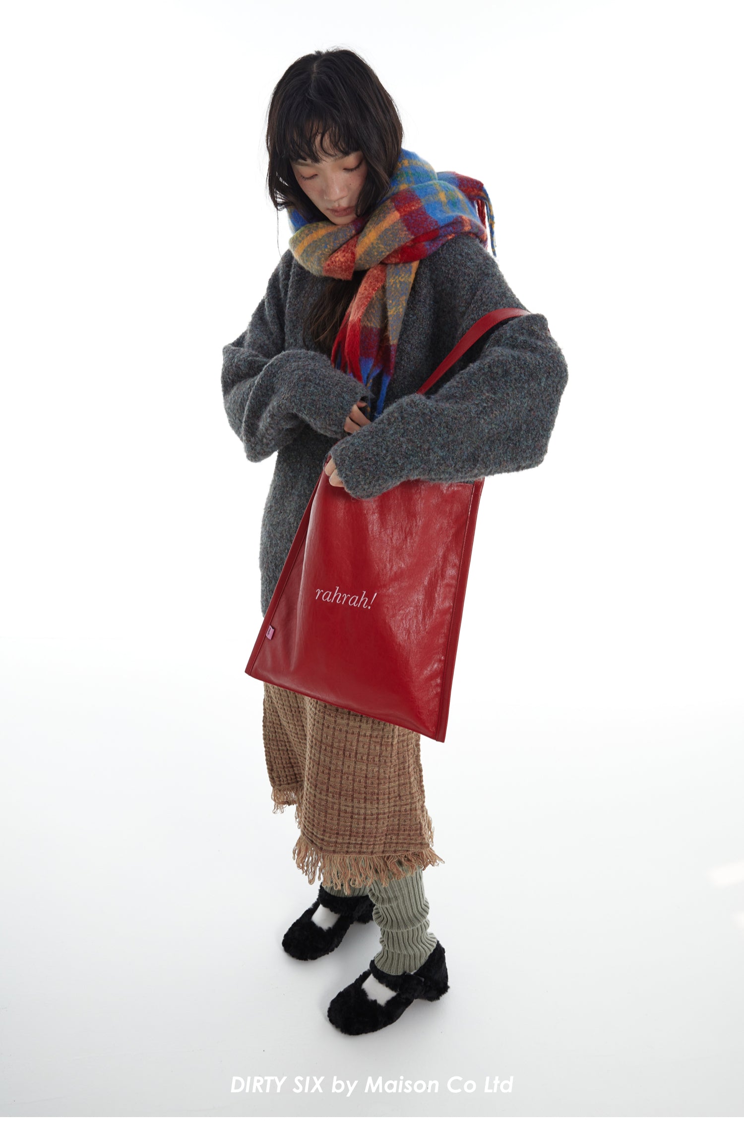 DirtySix "rahrah!" contrasting embroidery large-capacity soft leather tote bag