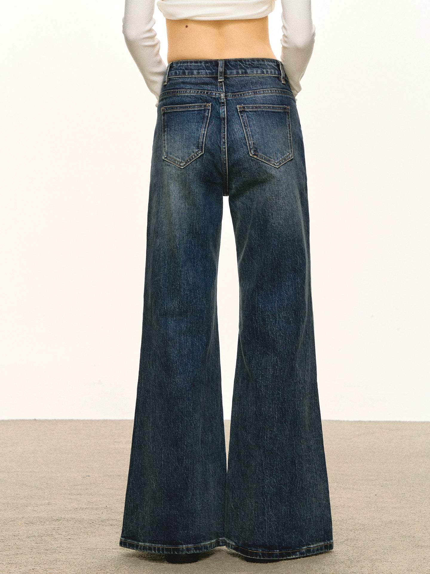 Anna Aneae Straight Jeans