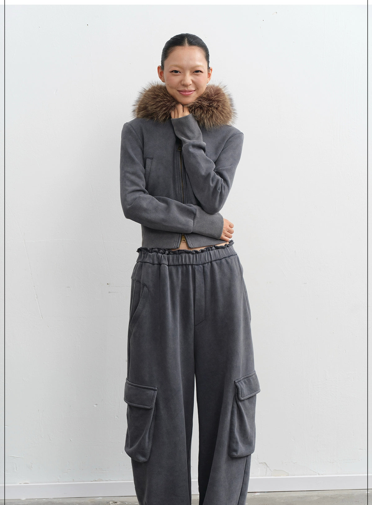 LINY LIBERTY Removable Fur Collar Short Sweater Casual Sweatpants Set