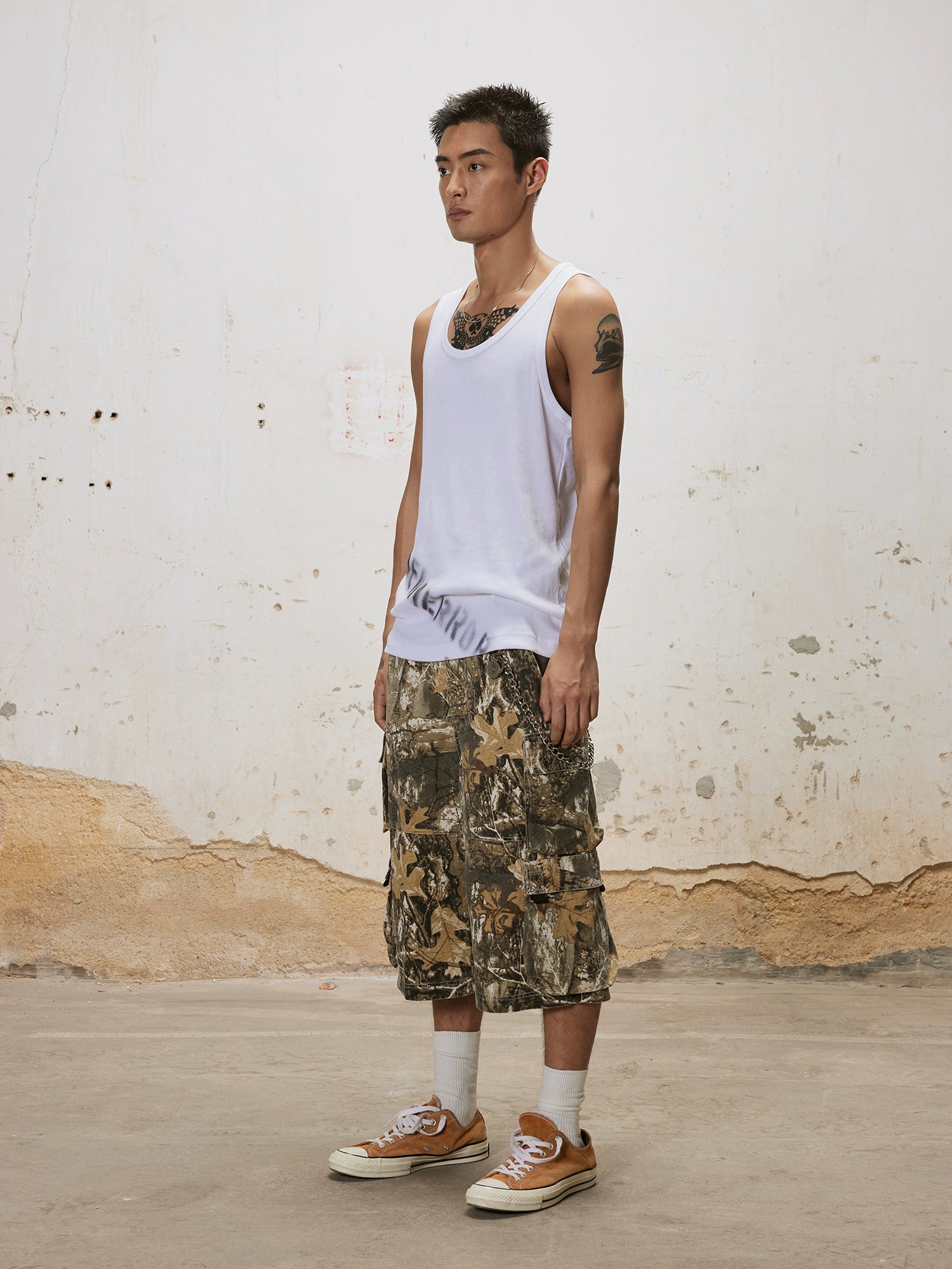 Madeinerror Vintage Leaf Camo Seven-Point Shorts