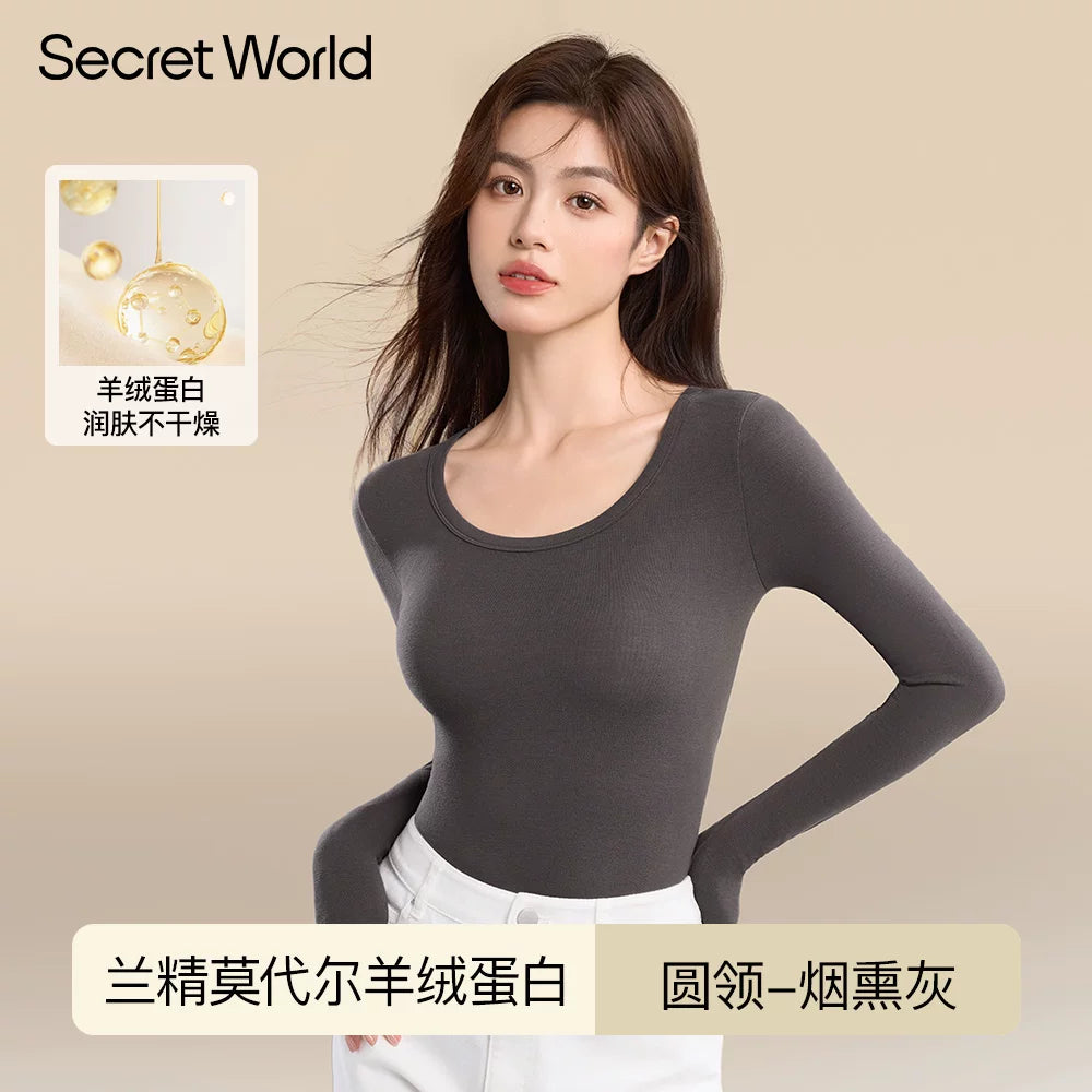 Secret World Semi-turtleneck Slim Sleeve