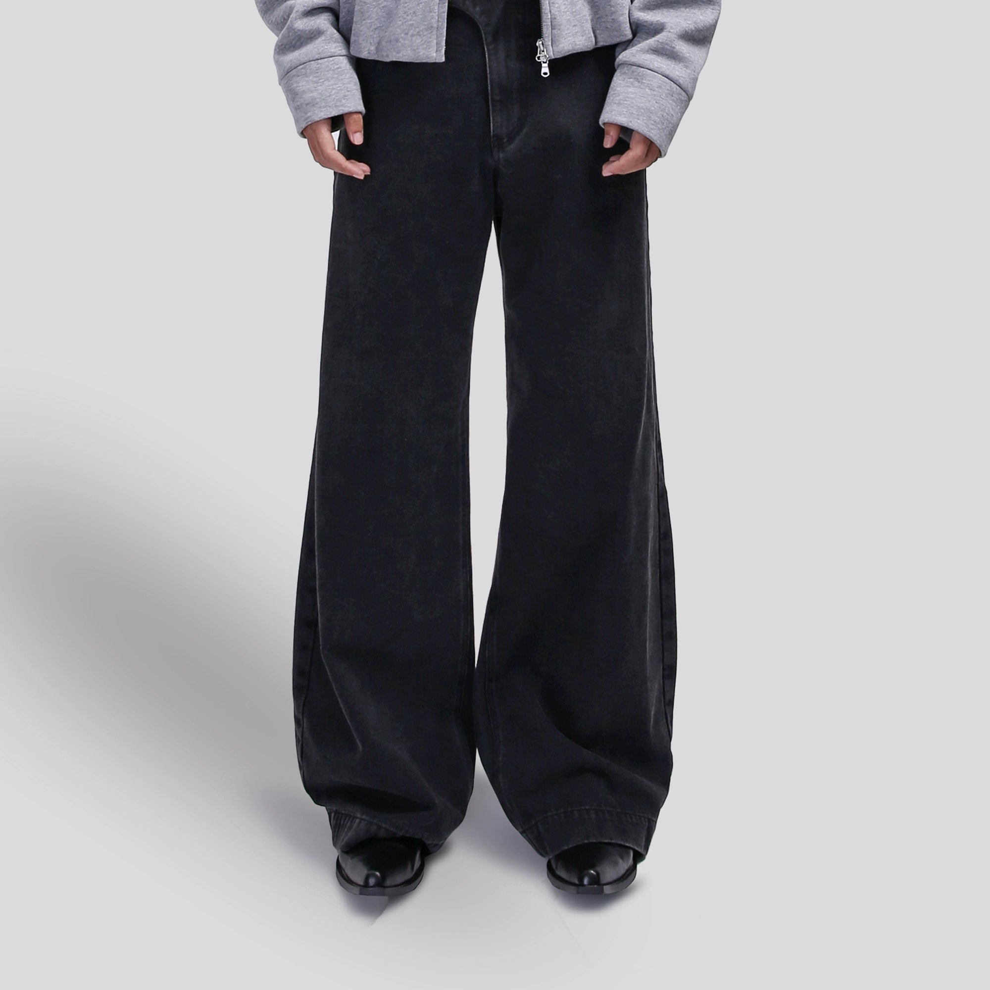 SOUTHFISH A-shaped Straight Slightly Wide-leg Jeans