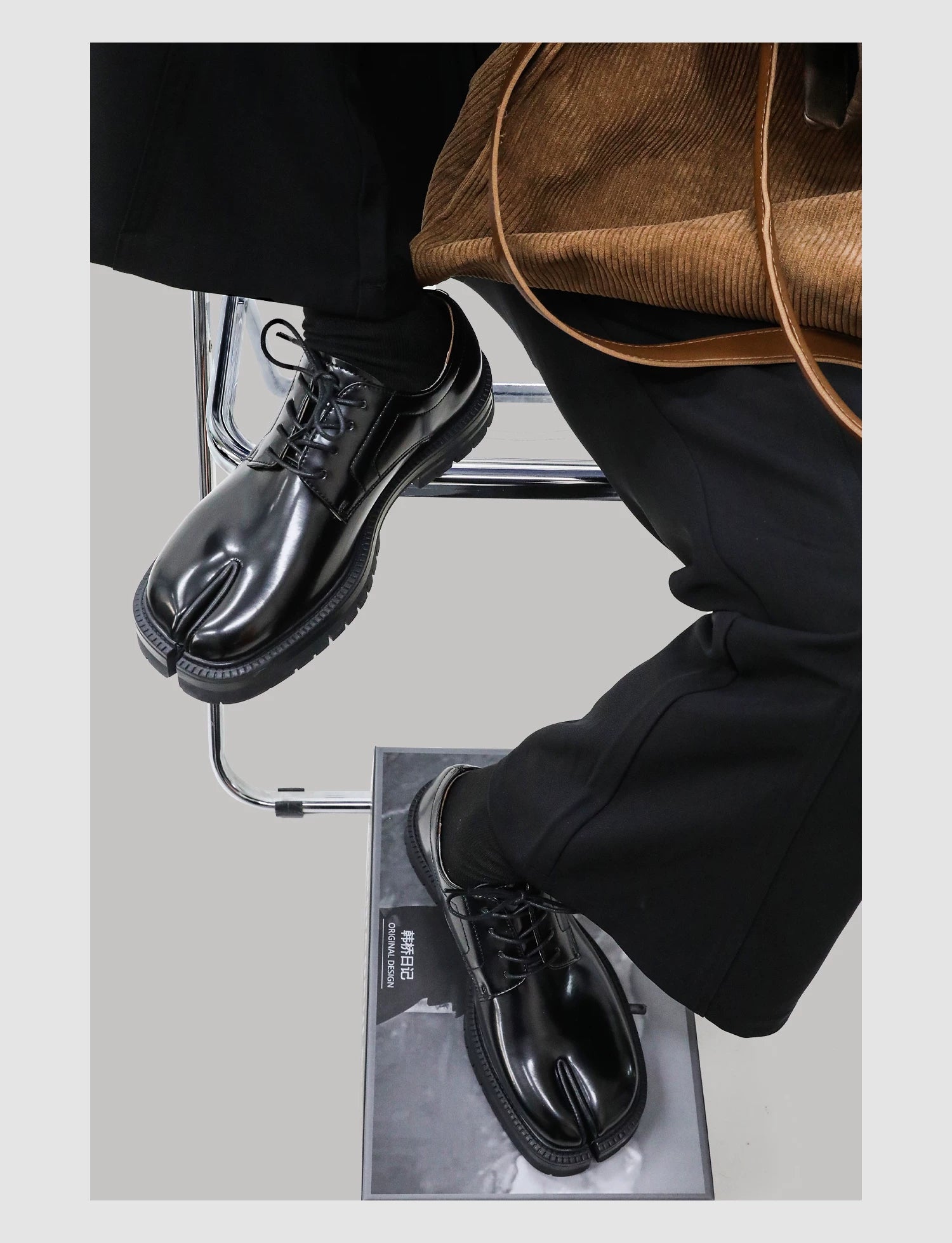 HANQIAORIJI Goodyear Welt Split-Toe Leather Tabi