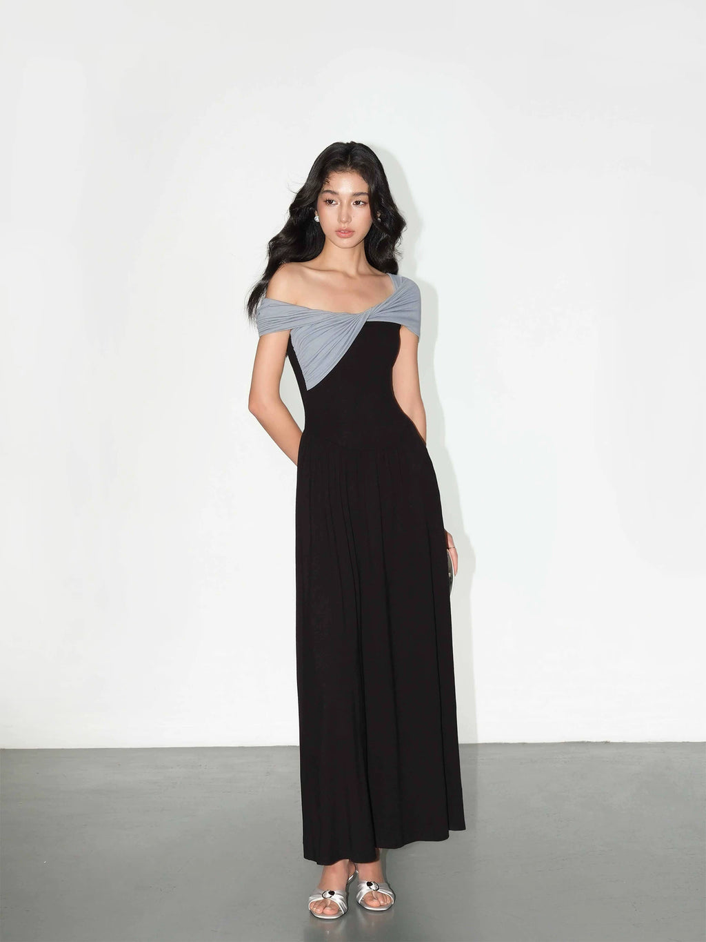 NEVA HU Temperament One-word Shoulder Contrasting Color Splicing Dress