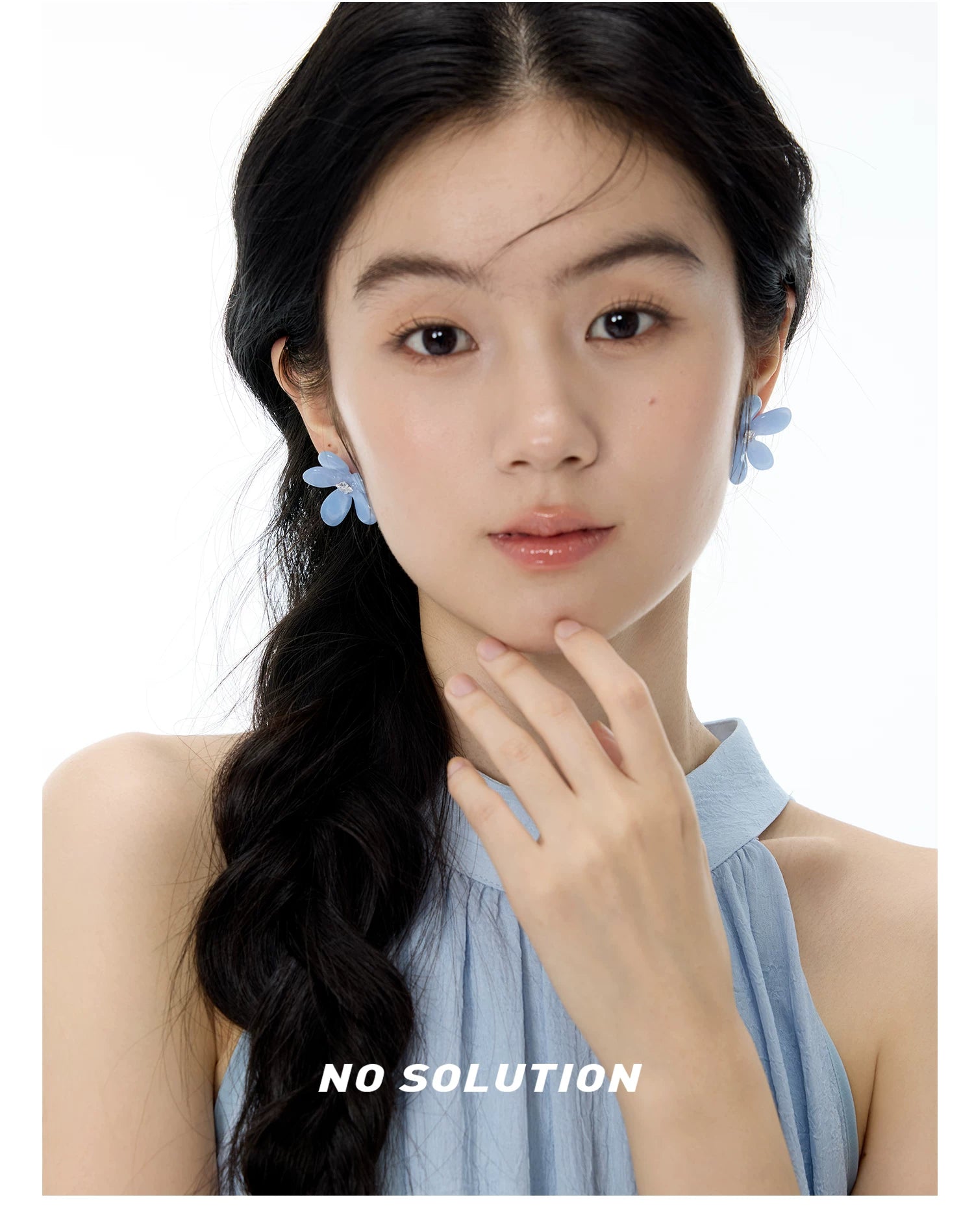 NO SOLUTION Silver Orchid Niche Earrings