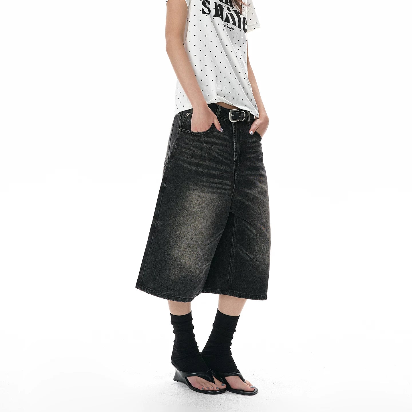 A PUEE Retro Denim Loose and Versatile Cropped Pants