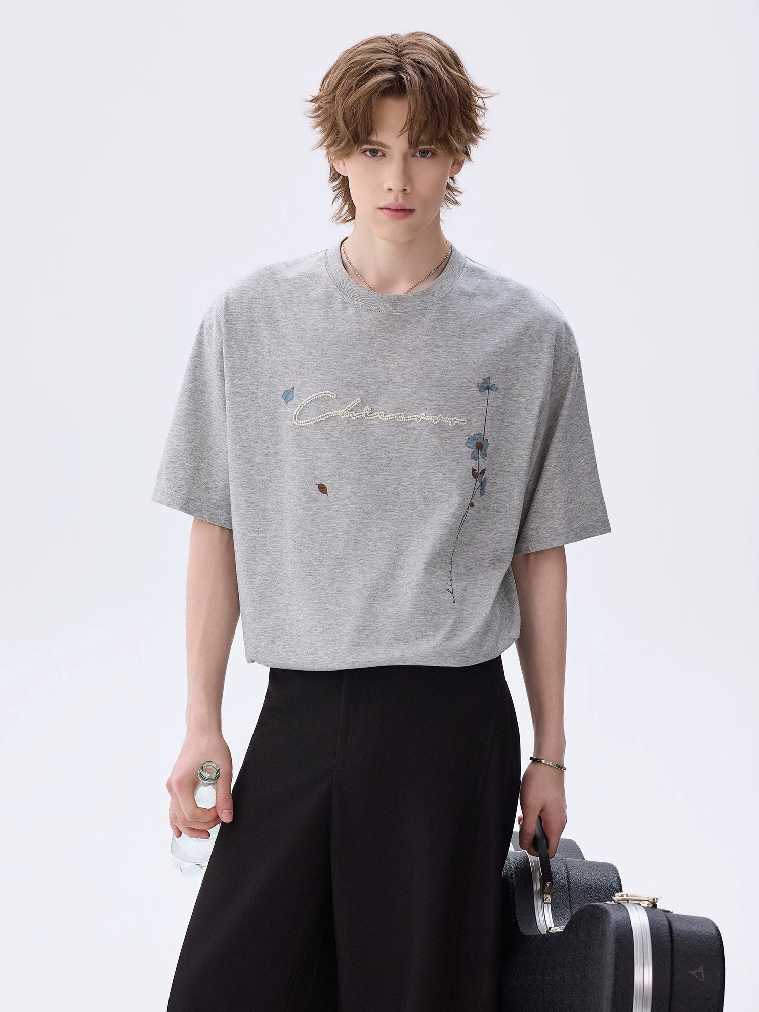 CHOR Flower Embroidery Simple Tee