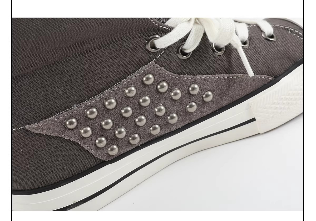 NumbAsia Zebra Pattern Star Print Rivet Canvas Shoes
