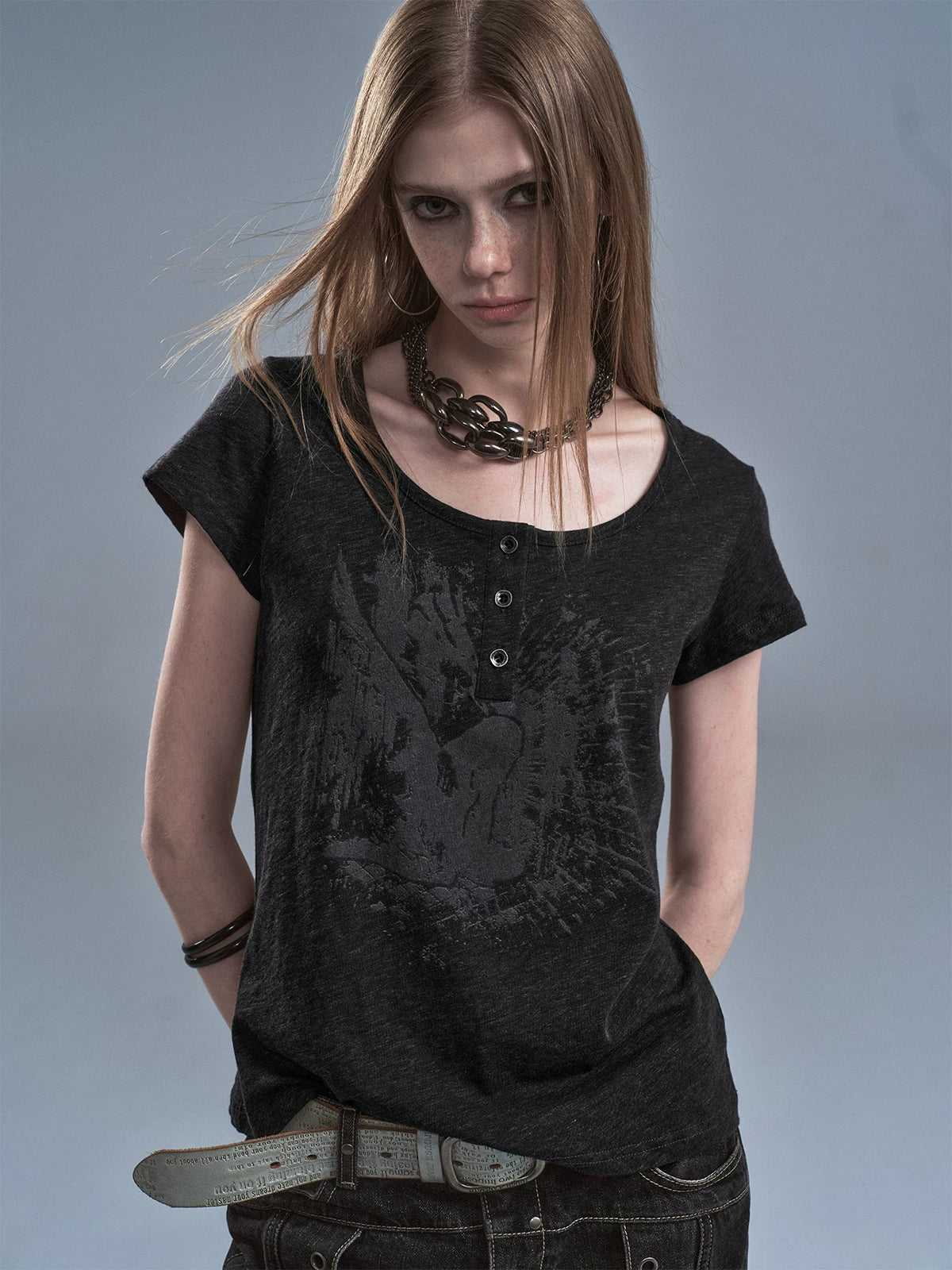 WearAndtear Large Round Neck Print Drape Light Tee