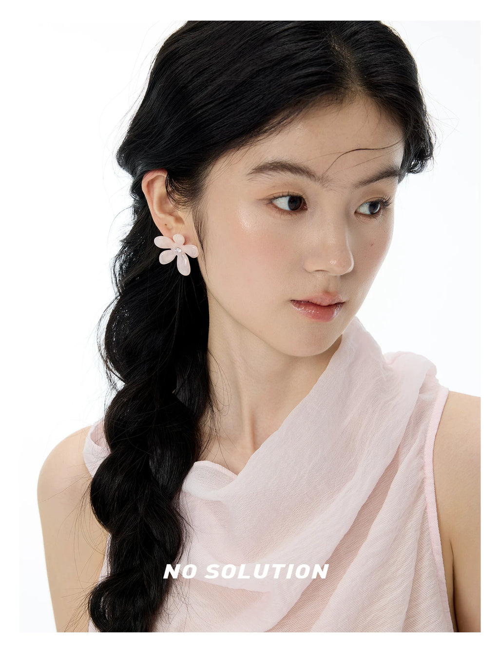 NO SOLUTION Smudge Flower Earrings