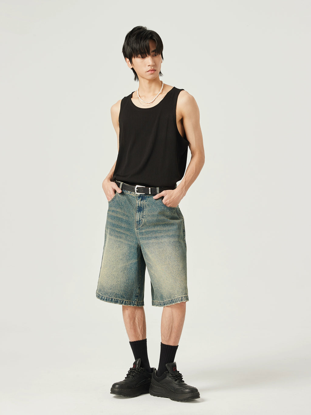 DIMC Retro Washed Yellowed Five-point Jeans