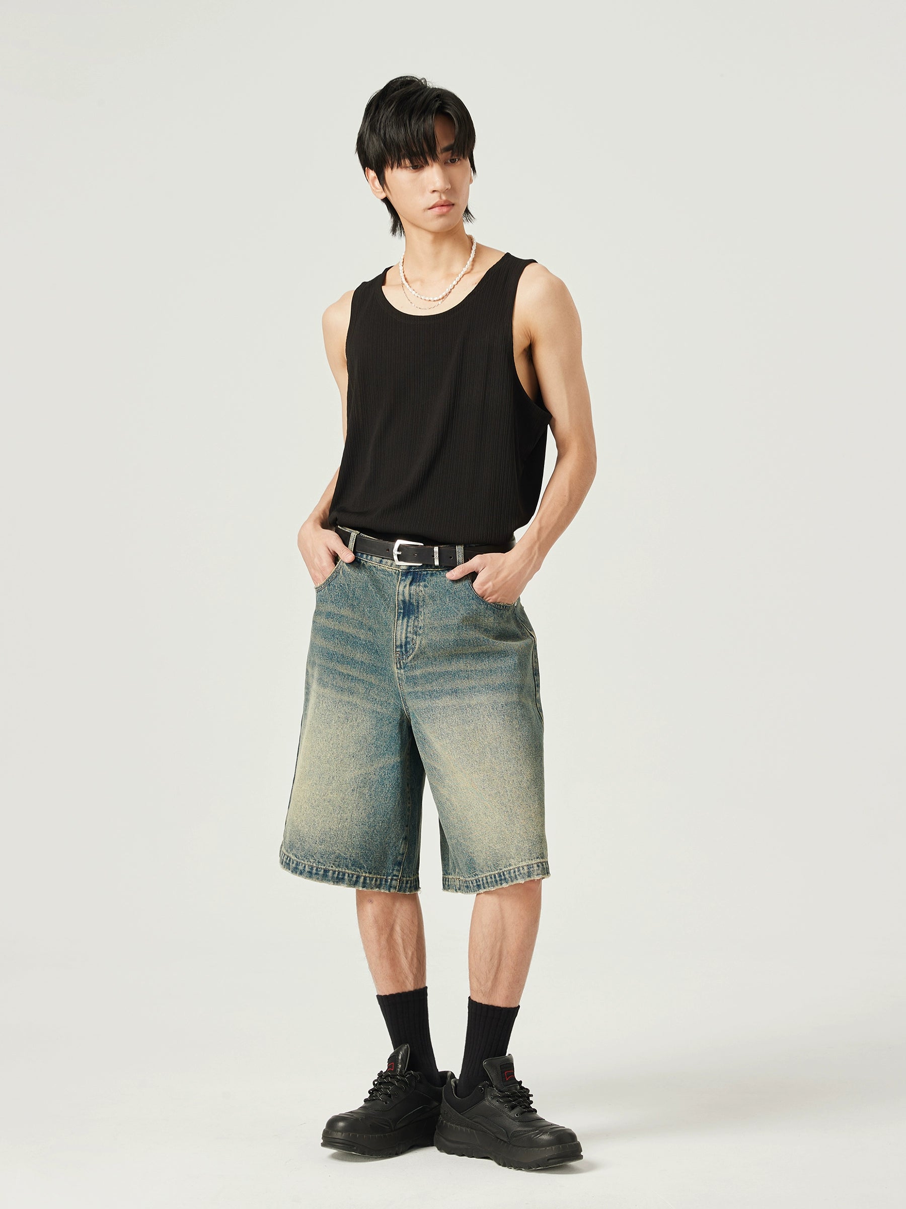 DIMC Retro Washed Yellowed Five-point Jeans