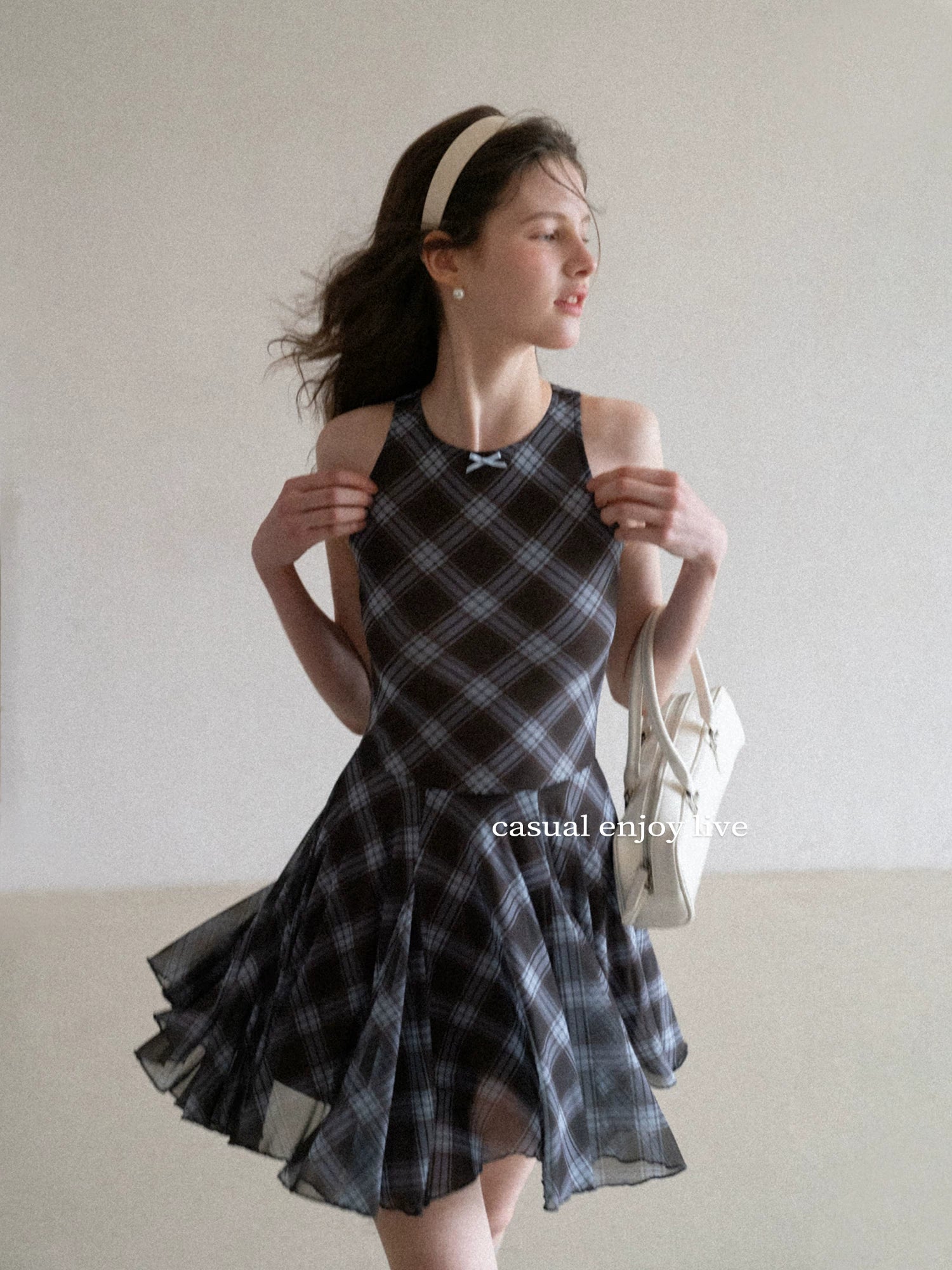EGGKA Plaid Bow Vest Dress